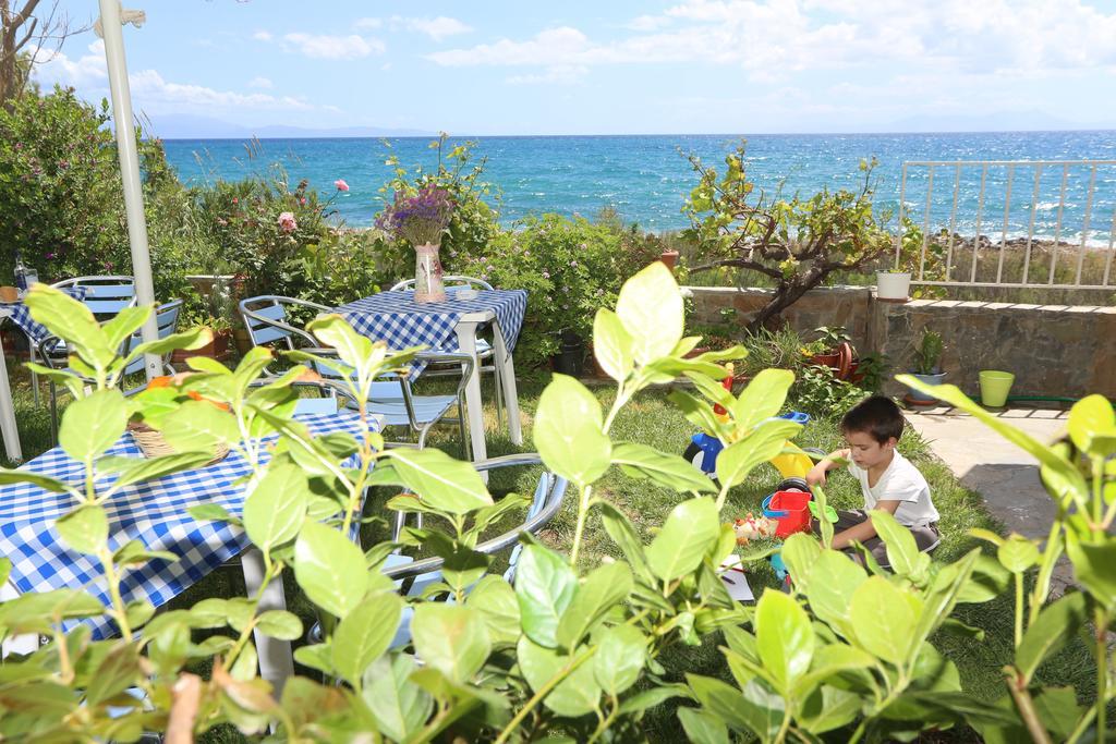 Akrogiali Hotel Plomari Exterior foto