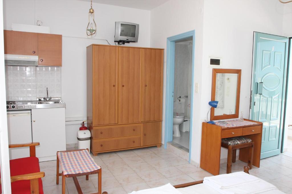 Akrogiali Hotel Plomari Exterior foto