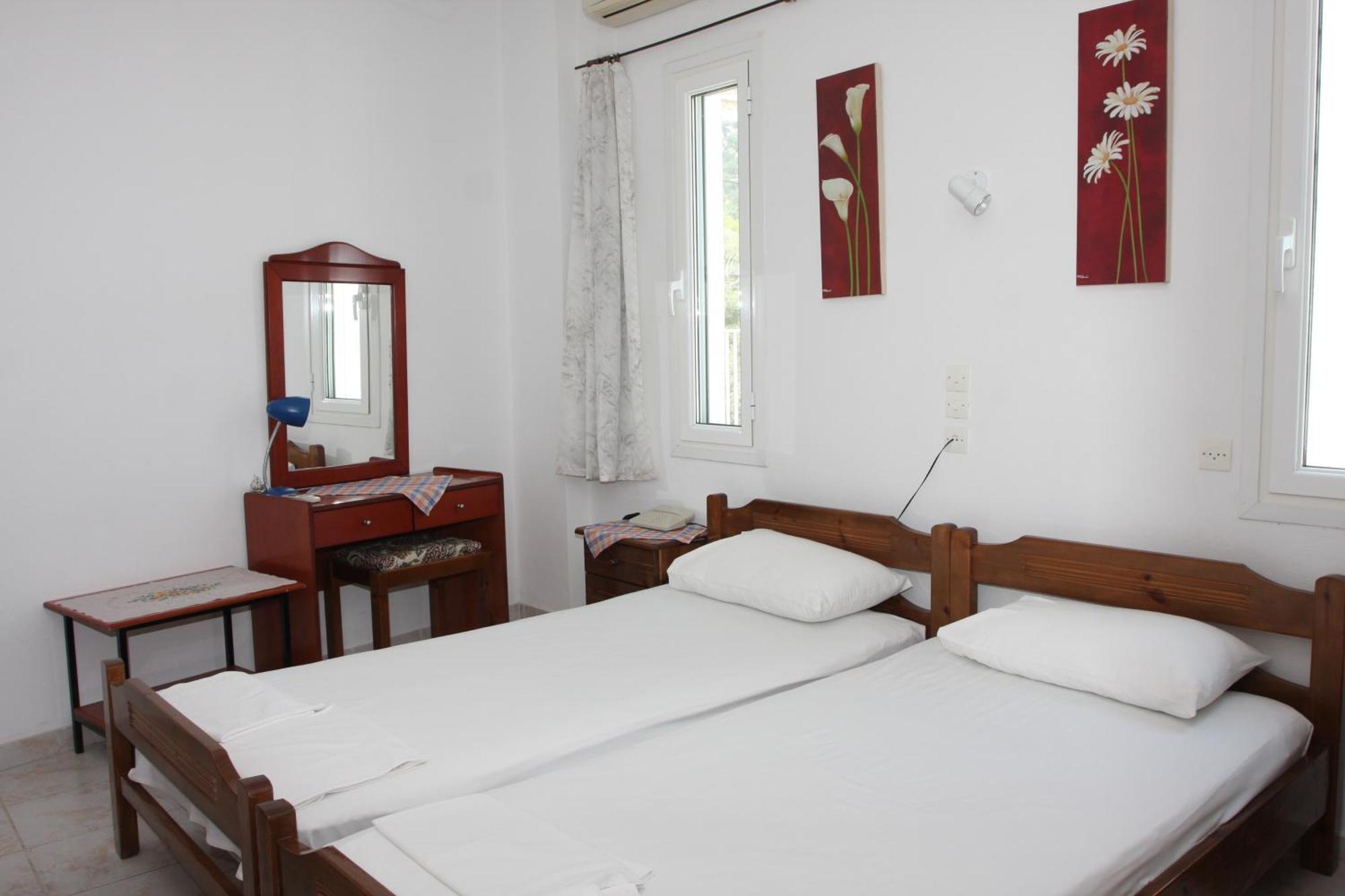 Akrogiali Hotel Plomari Exterior foto
